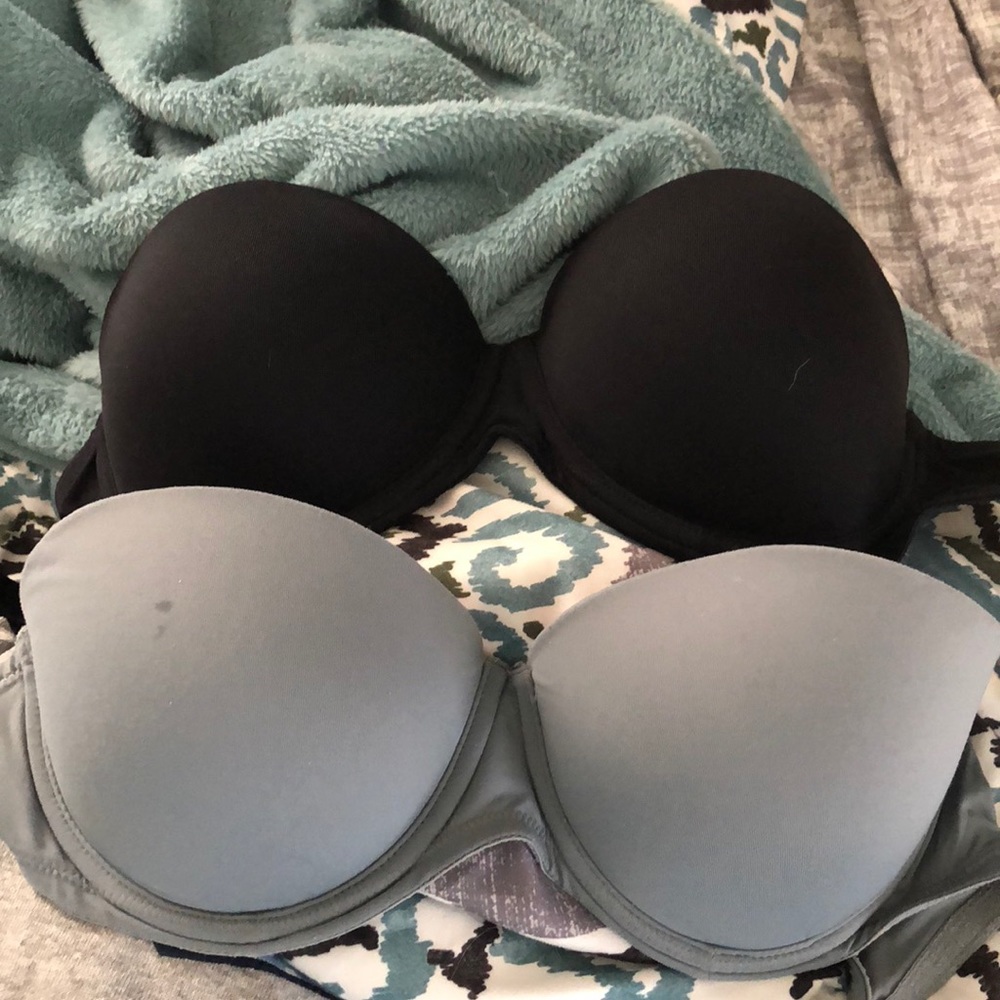 Strapless bras